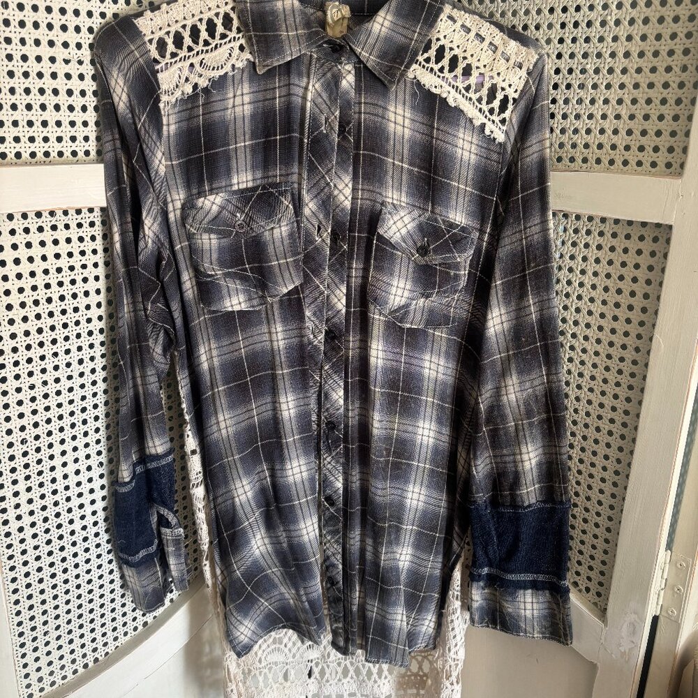 Gimmicks by EKE flannel, size S with lace & jean embellishments